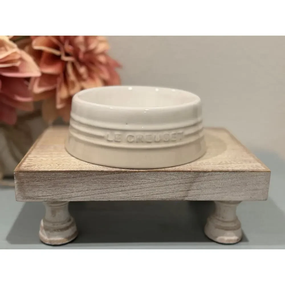 Le Creuset Meringue Stoneware Pet Bowl- 1 Dish